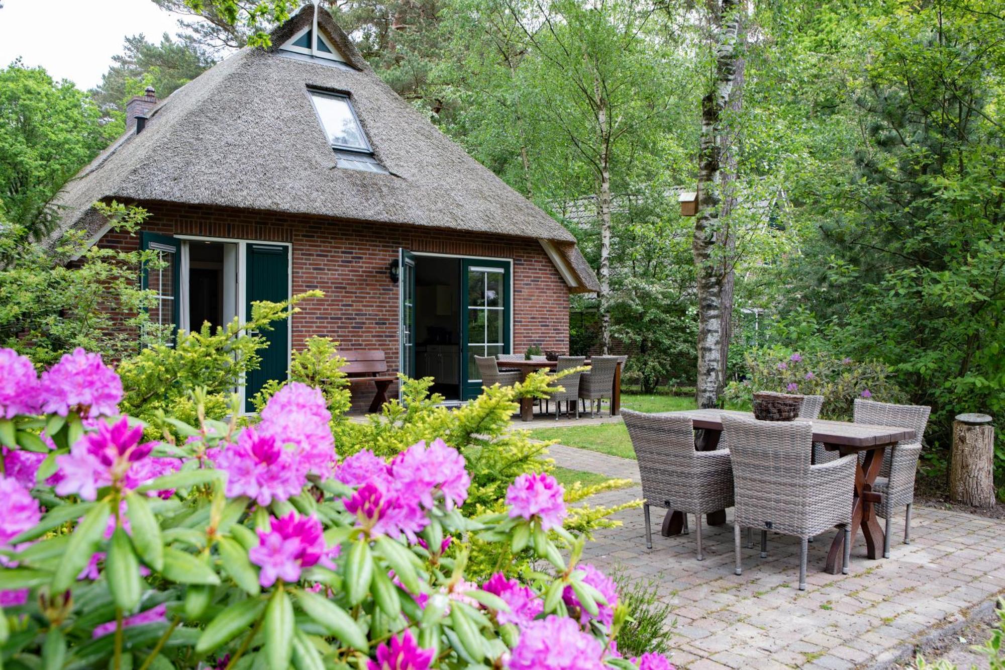 Hotel Summio Landgoed Het Grote Zand Hooghalen Camera foto